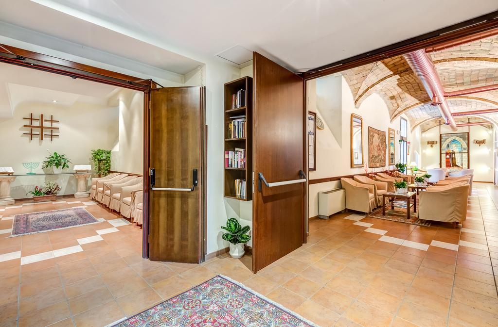 Domus Carmelitana Ξενοδοχείο Ρώμη Εξωτερικό φωτογραφία